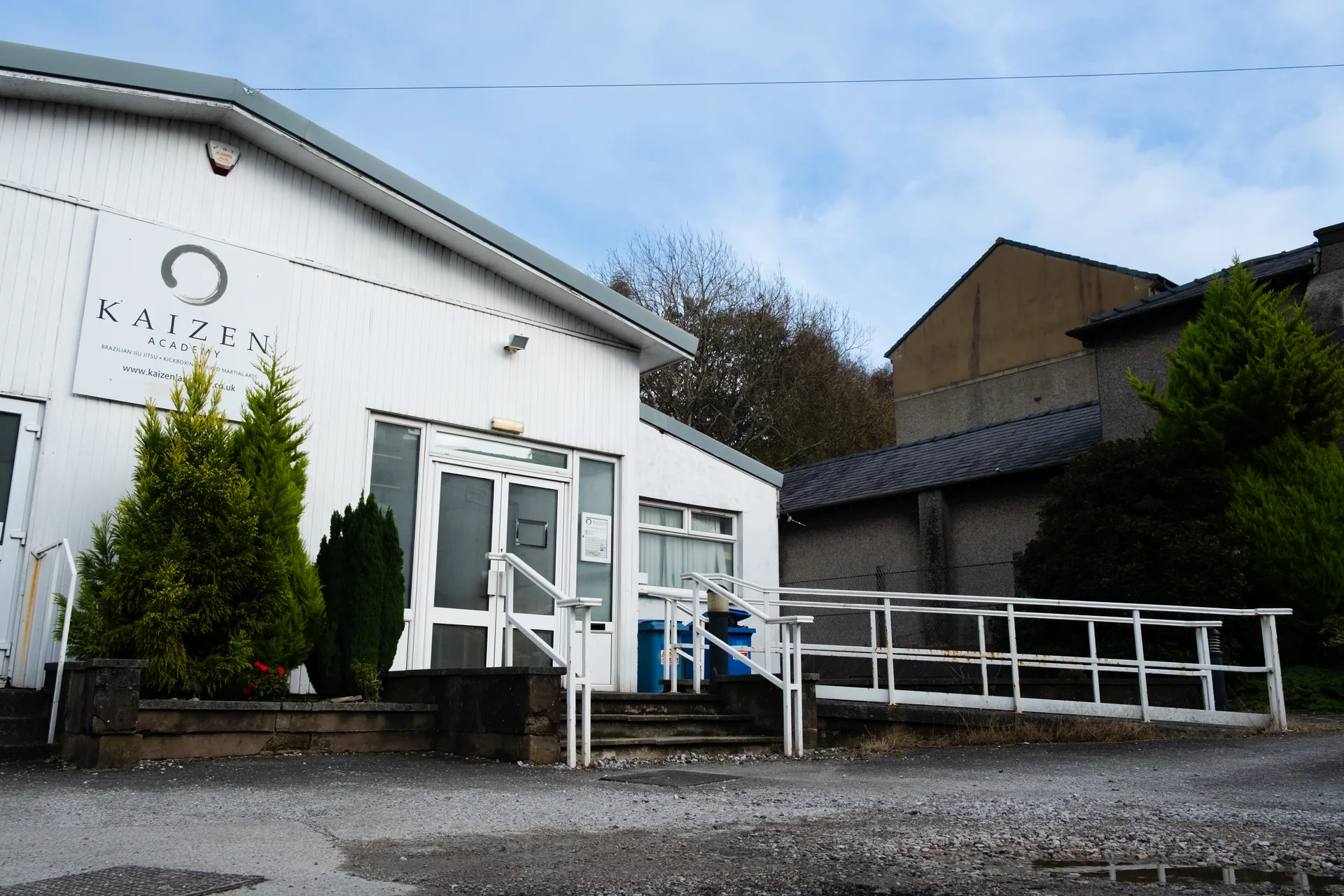 Kaizen Academy entrance and access ramp on Ridge Lane in Lancaster