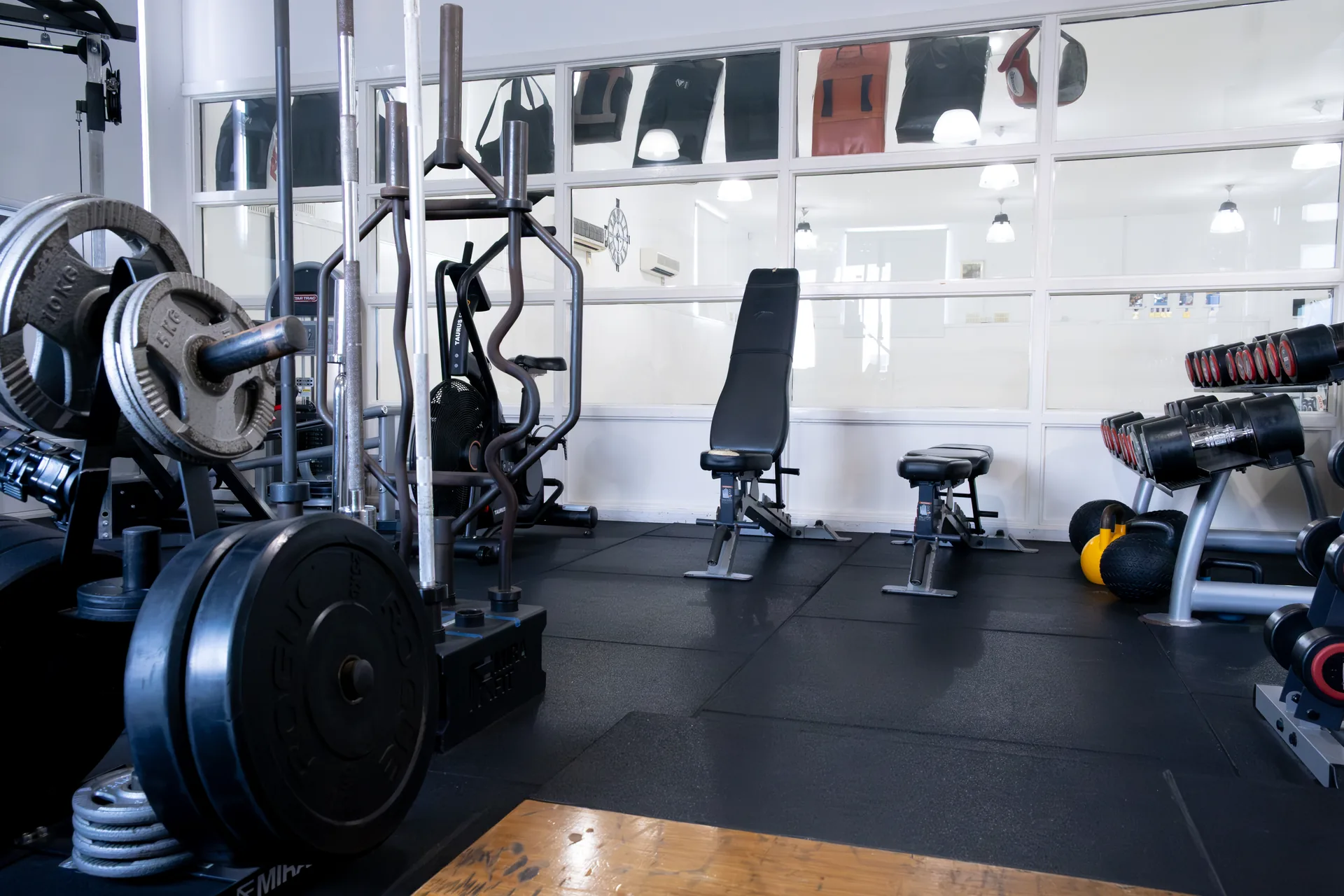 Strength and conditioning equipment in the gym at Kaizen Academy